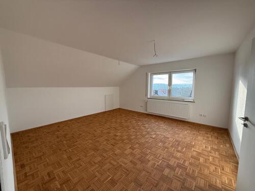 Foto - Neu sanierte 4-Zimmer-Wohnung in Hahnbach zu vermieten