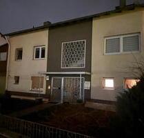 Großzügige Mietwohnung - 1.300,00&nbsp;EUR Kaltmiete, ca.&nbsp; 140,00&nbsp;m&sup2; in Kirchhain (PLZ: 35274)