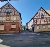Provisionsfrei: 2 Häuser (Fachwerk-Ensemble) + Scheune auf 591m² - Hösbach
