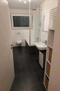 Foto - lichtdurchflutete 4-Z.-Wohnung mit Balkon und Stellplätzen