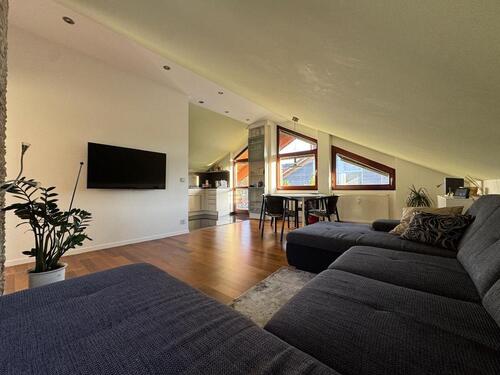 Foto - Charmante 3-Zi-DGW: 72m² Wohnfl.,105m² Grundfl., Balkon & Terasse