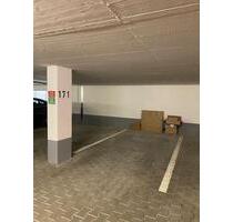 Sauberer Stellplatz in gut beleuchteter, sicherer Tiefgarage - München Schwabing-Freimann