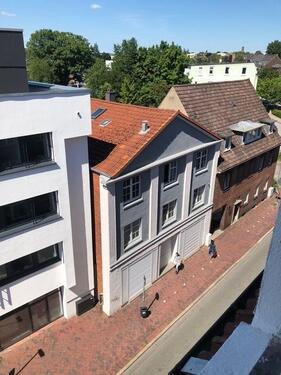 Foto - Mehrfamilienhaus direkt am HBF Neumünster. Faktor 14