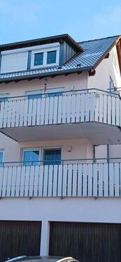 Foto - Attraktive 4 Zimmer Wohnung mit Balkon, Garage und Keller