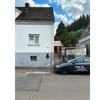 Haus in Ruhiger Lage - 99.000,00&nbsp;EUR Kaufpreis, ca.&nbsp; 127,00&nbsp;m&sup2; in Rodalben (PLZ: 66976)