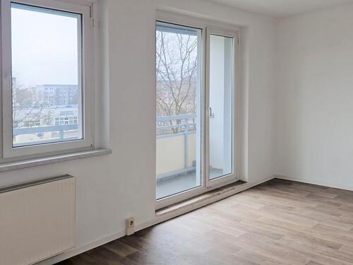 Foto - Frisch renovierte Wohnung mit Balkon - verfügbar ab Jahresbeginn !