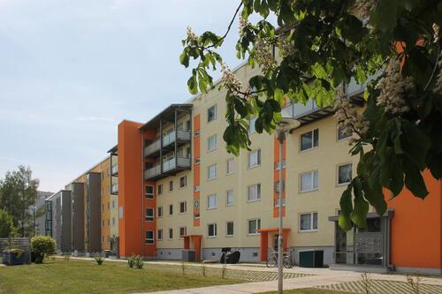 Foto - Sanierte 2-Raum-Wohnung mit Dusche und Balkon in ruhiger Lage