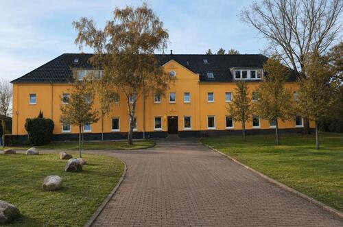 Foto - Mehrfamilienhaus, Wohnhaus zum Kaufen in Dorf Mecklenburg