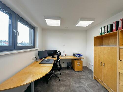 Foto - Modernes, helles Bürozimmer zentral in Leutkirch - ab 01.09.