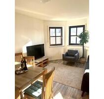 Möbliert: helle 4-Zimmer-Whg. mit Balkon und Garage | Pauschalmiete - Neufahrn bei Freising Mintraching-Grüneck