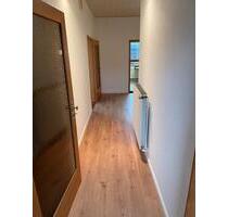 5 Zimmer EG Wohnung zum 01.06. - 1.250,00 EUR Kaltmiete, ca. 120,00 m² in Delmenhorst (PLZ: 27749) 5 Zimmer EG Wohnung zum 01.06. - 1.250,00 EUR Kaltmiete, ca. 120,00 m² in Delmenhorst (PLZ: 27749)