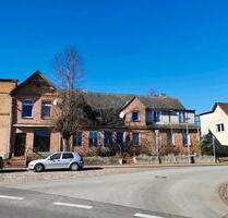 sanierungsbedürftiges Mehrfamilienhaus - Malchin