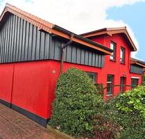 Großzügige Erdgeschosswohnung mit 4 Zimmern und Durchgangszimmer - Büdelsdorf