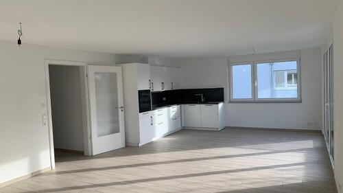 Foto - Bj 2024: 3-Zimmer-Wohnung mit geh. Innenausstattung, Balkon, EBK