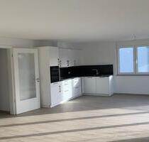 Bj 2024: 3-Zimmer-Wohnung mit geh. Innenausstattung, Balkon, EBK - Knittlingen