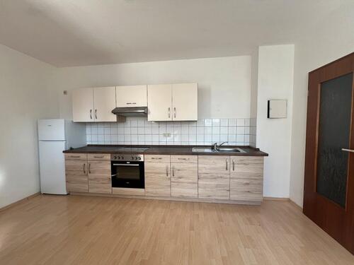 Foto - Geräumige 2-Zimmer-Wohnung mit Einbauküche