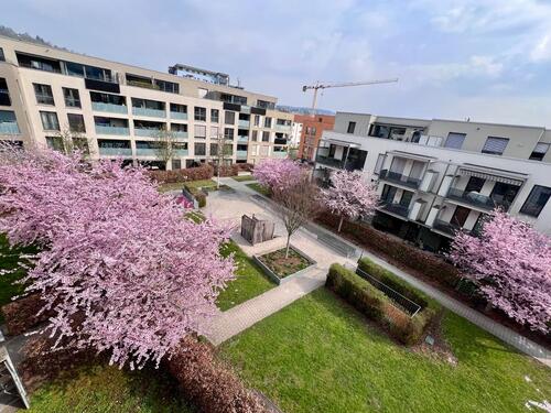 Foto - Lichtdurchflutetes Familienglück in Esslingen – 2 Sonnen-Balkone