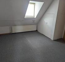 3 Zimmer DG Wohnung - 640,00 EUR Kaltmiete, in Schwarzenbach an der Saale (PLZ: 95126) Fletschenreuth