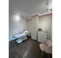 UNTERMIETE Behandlungsraums in KOSMETIKSTUDIO voll ausgestatteten - Düsseldorf Stadtbezirk 9