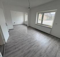 Attraktive und Sanierte, 3 Zimmer Erdgeschosswohnung mit Garten - Löhne