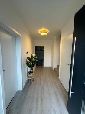 Foto - Doppelhaus in 33689 Bielefeld - 1.800,00 EUR Kaltmiete,