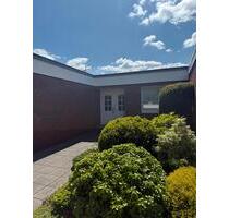 Elegantes 5-Zimmer Bungalow mit Garage in Gelsenkirchen-Feldmark - Waltrop