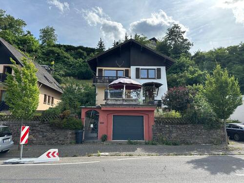 Foto - Haus mit Rheinblick - 305.000,00 EUR Kaufpreis,