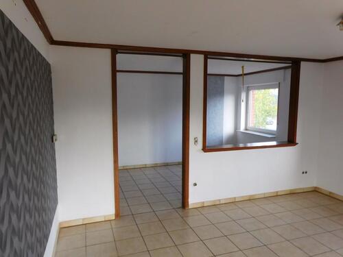 Foto - 6 Zimmer Wohnung mit Balkon und zwei Bädern