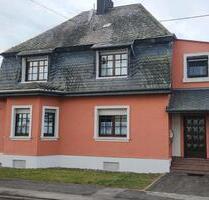 Ein-Zweifamilienhaus mit großem Grundstück – viel Potenzial - Gusenburg