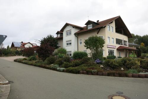 Foto - 4 Zimmer Hochparterre zur Miete in Schönthal