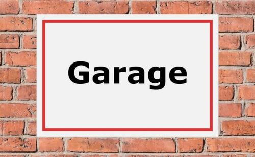 Foto - Platz für MotorradVespa o.ä. in Garage frei ab 1.1.2026 Öflingen