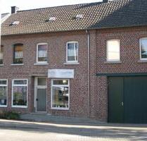 Geschäfts Mehrfamilienhaus in Jüchen, Zentrum zu verkaufen