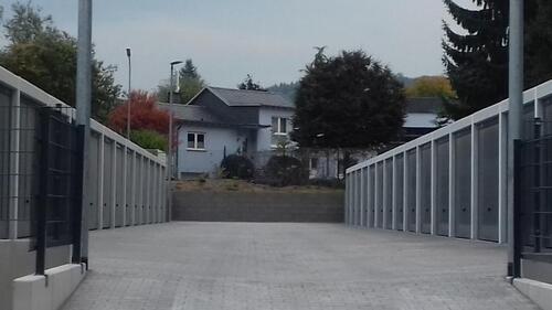 Foto - Garage in Bendorf mit Strom - 90,00&nbsp;EUR Miete,