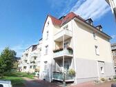 Foto - Bei VIVAWEST die Sonnenstrahlen auf dem eigenen Balkon genießen.