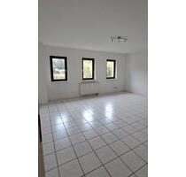 schöne hell Wohnung - 670,00&nbsp;EUR Kaltmiete, ca.&nbsp; 95,00&nbsp;m&sup2; in Feldatal (PLZ: 36325)
