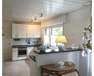 Freistehender Bungalow in Toplage * Provisionsfrei * - Troisdorf Bergheim