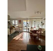 Attraktive 2,5-Zimmer Dachgeschosswohnung in Zähringen ab 01.05. - Freiburg im Breisgau Brühl