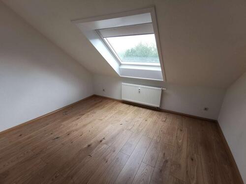 Foto - 2 Zimmer Dachgeschoßwohnung zur Miete in Neukieritzsch