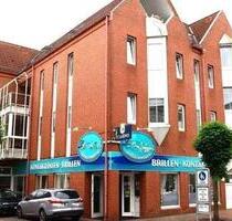 Helle 3-Zimmer-Wohnung mit Balkon, Einbauküche & Tiefgaragenstellplatz in Brake zu vermieten - Brake (Unterweser)