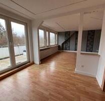 Schöne DG 4 Zi Wohnung an der Eider mit großem Balkon - Flintbek