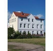 Großzügige 4-Raum-Wohnung mit Kamin – zentrumsnah - Burg