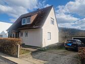 Foto - Einfamilienhaus mit Keller und Fertigteilgarage