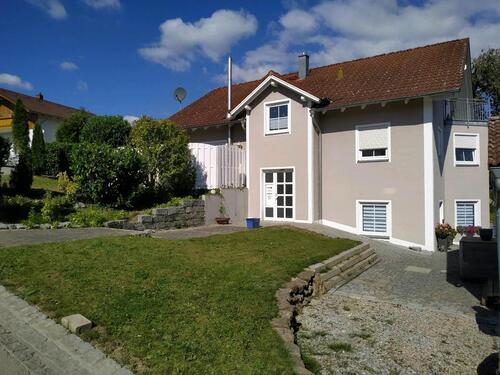 Foto - Neu renovierte 3,5 Zimmer Wohnung, 99qm mit Terrasse