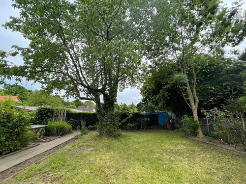 Foto - Schrebergarten mit gemauerter Laube und viel Privatsphäre