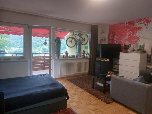 Foto - Heimelige 1-Zimmer-Wohnung mit traumhaftem Fernblick & Waldnähe