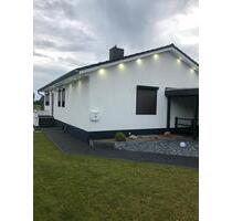 Einfamilienhaus Bungalow mit Vollkeller und Sauna - Langwedel