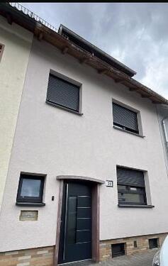 Foto - ***Reihenhaus in Frankfurt-Nied mit großem Garten zu verkaufen***