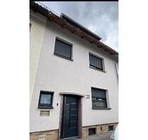 ***Reihenhaus in Frankfurt-Nied mit großem Garten zu verkaufen*** - Frankfurt am Main