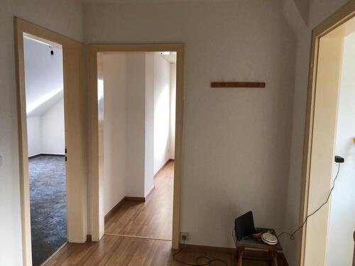 Foto - Helle Dachgeschosswohnung in ruhiger Ortsrandlage