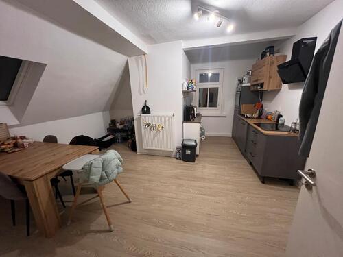 Foto - 3 Raum Wohnung - 930,00&nbsp;EUR Kaltmiete, ca.&nbsp; 98,00&nbsp;m&sup2;